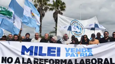 Gremios cordobeses recibieron a Milei con reclamo de fondos y rechazo a la reforma  laboral