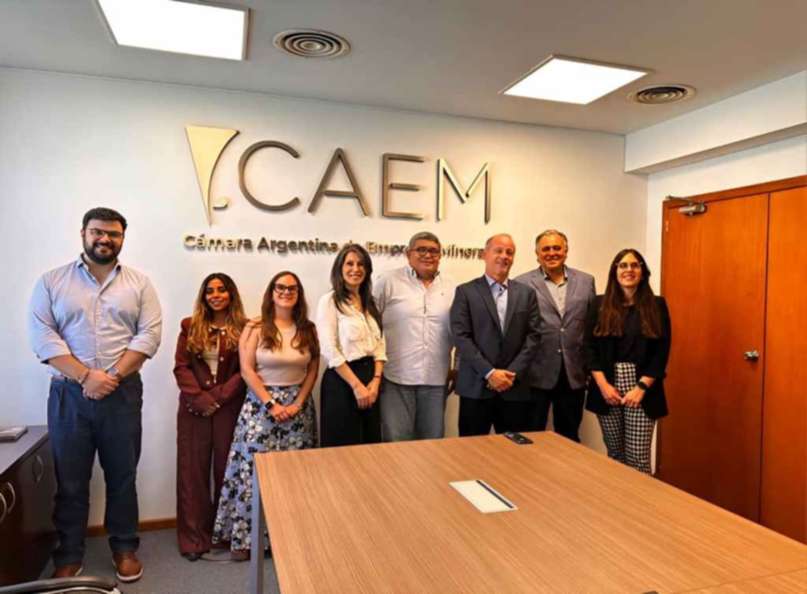 Cómo es el vanguardista convenio de los jerárquicos mineros que marca un hito en las licencias familiares y de género