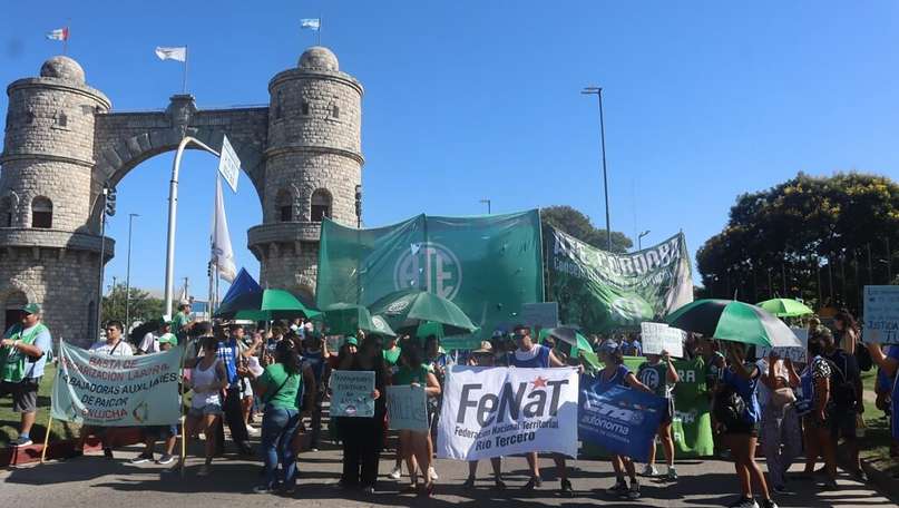 Federico Giuliani, el dirigente imputado en una causa armada, alerta sobre “lo peligroso de que se criminalice la protesta en Argentina”