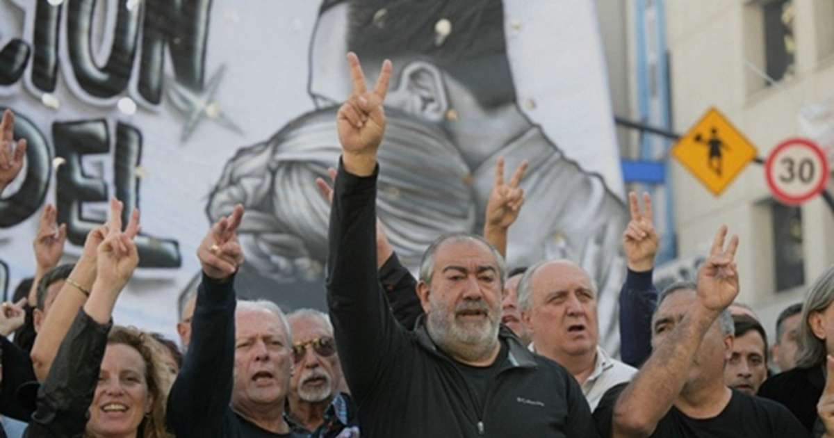 La CGT anunció que irá a la Justicia por el DNU de Milei que limita el ...