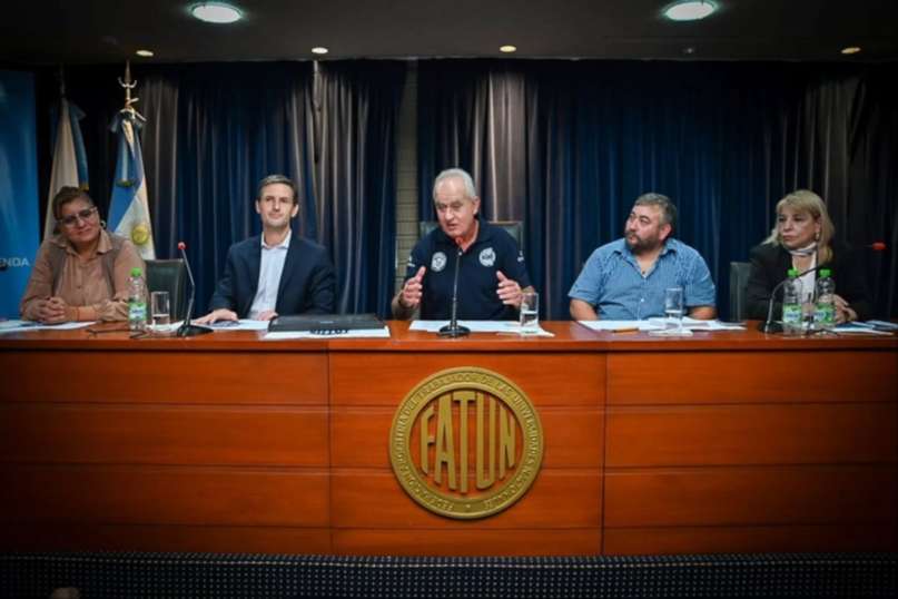 La FATUN firmó un convenio con San Vicente para que trabajadores NODOCENTES accedan a 30 nuevos lotes