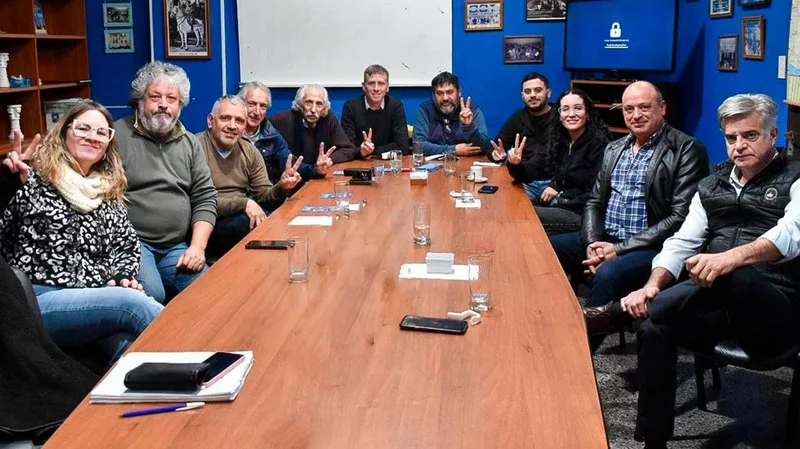 Con fuerte presencia gremial, se reunió en La Matanza la mesa que impulsa la candidatura de CFK