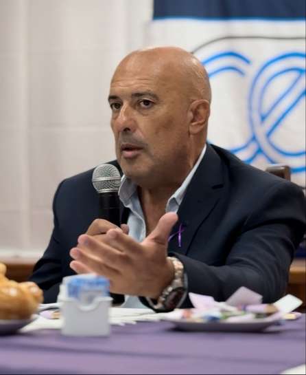 Crosta cargó contra la reglamentación de la reforma laboral: “Barre con los derechos de los trabajadores”