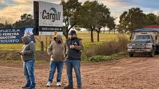 Cargill mantiene paralizada su planta de Arribeños por razones “de seguridad” y reiteró que no tiene ningún vínculo laboral con los transportistas en conflicto