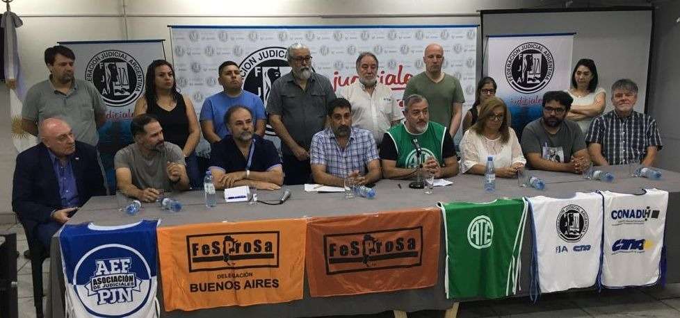 Frente de Gremios Estatales denuncia el “blindaje mediático” en torno al desguace y los despidos en el sector público