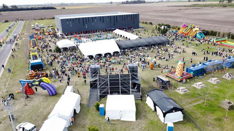 El SOEA celebró el Día de las Infancias con una multitudinaria fiesta para la familia aceitera