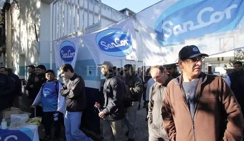 SanCor: trabajadores de la láctea empezaron a presentar los pedidos de quiebra con continuidad laboral
