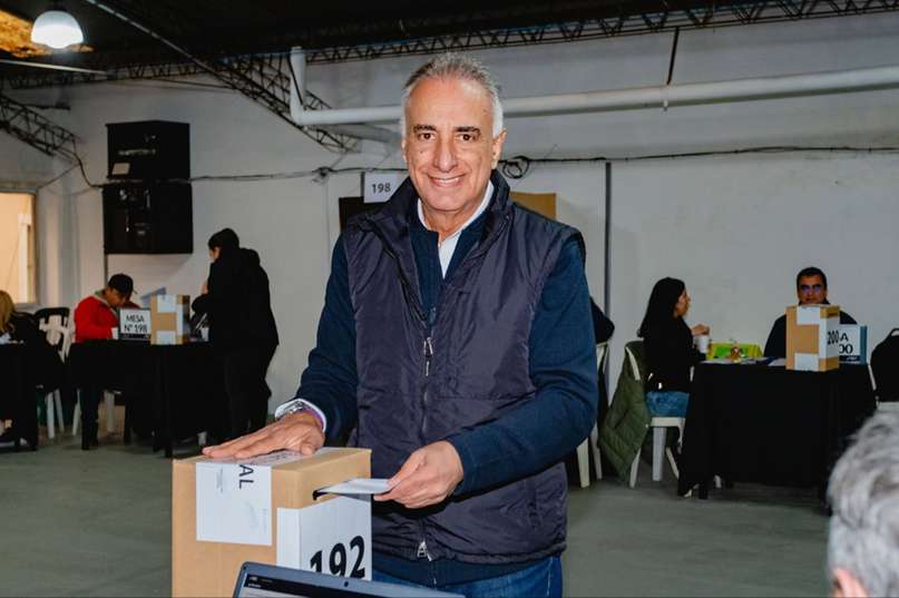 Con amplia participación, Cavalieri renovó su mandato en Comercio Capital y se encamina a seguir al frente de la FAECyS, la estructura gremial más poderosa del país