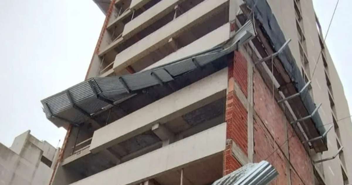Murió el obrero de la construcción que cayó al vacío desde un cuarto ...